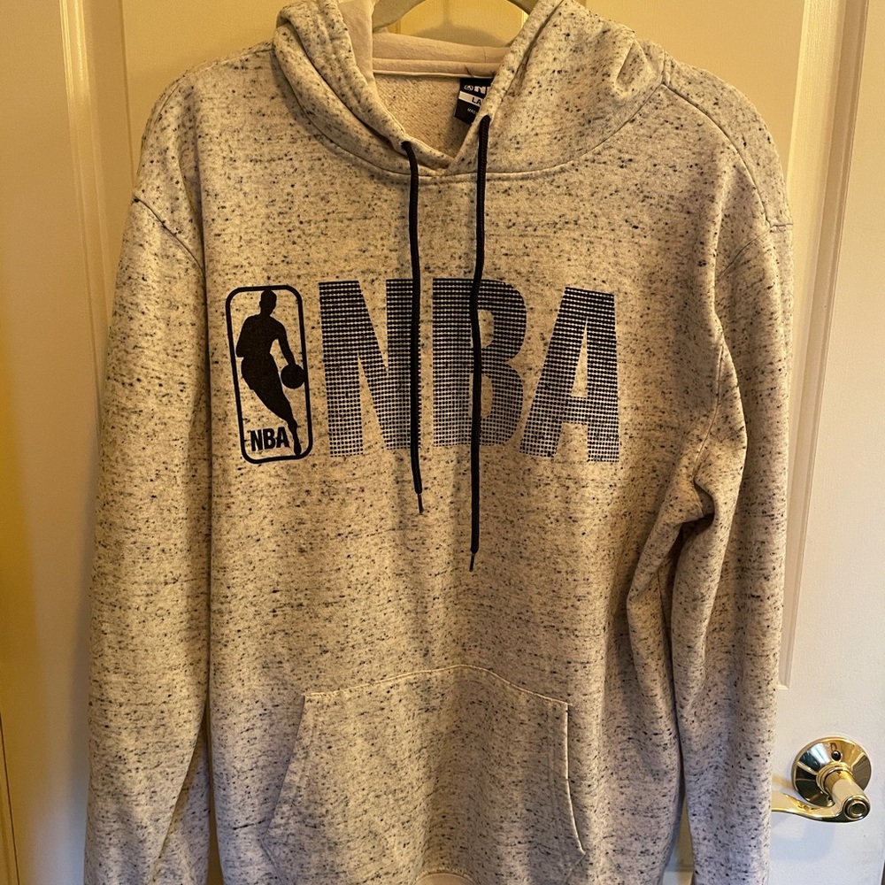 NBA Men’s Large Hoodie/Sweatshirt - Super-Comfy!